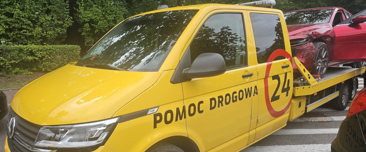 Jak wygląda profesjonalny transport lawetą w Pyrzowicach krok po kroku